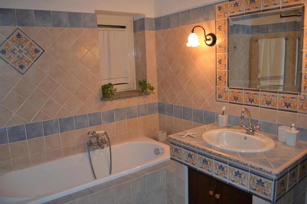 Il Poggio Degli Ulivi Apartment Trevignano Romano Ruang foto