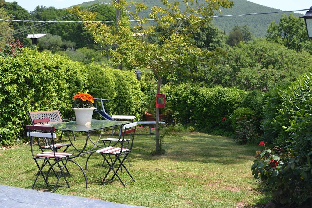 Il Poggio Degli Ulivi Apartment Trevignano Romano Ruang foto