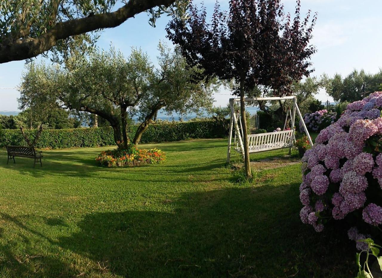 Il Poggio Degli Ulivi Apartment Trevignano Romano Bagian luar foto